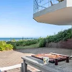 Дом отдыха 6 Bedroom Gorgeous In *