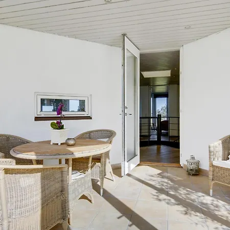 بيت للعطل 6 Bedroom Gorgeous In *